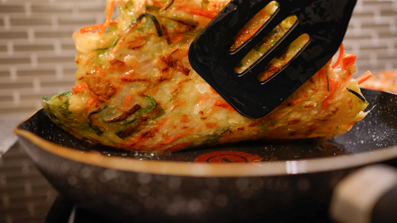 Korean Vegetable Pancake - LookCatchu