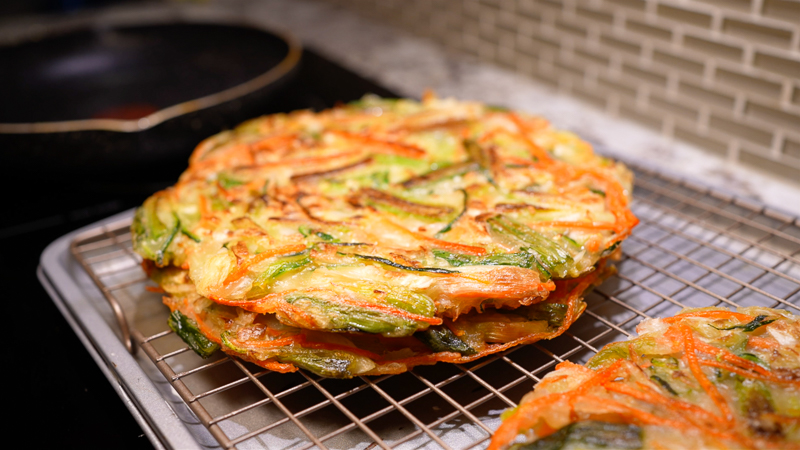 Korean Vegetable Pancake - LookCatchu